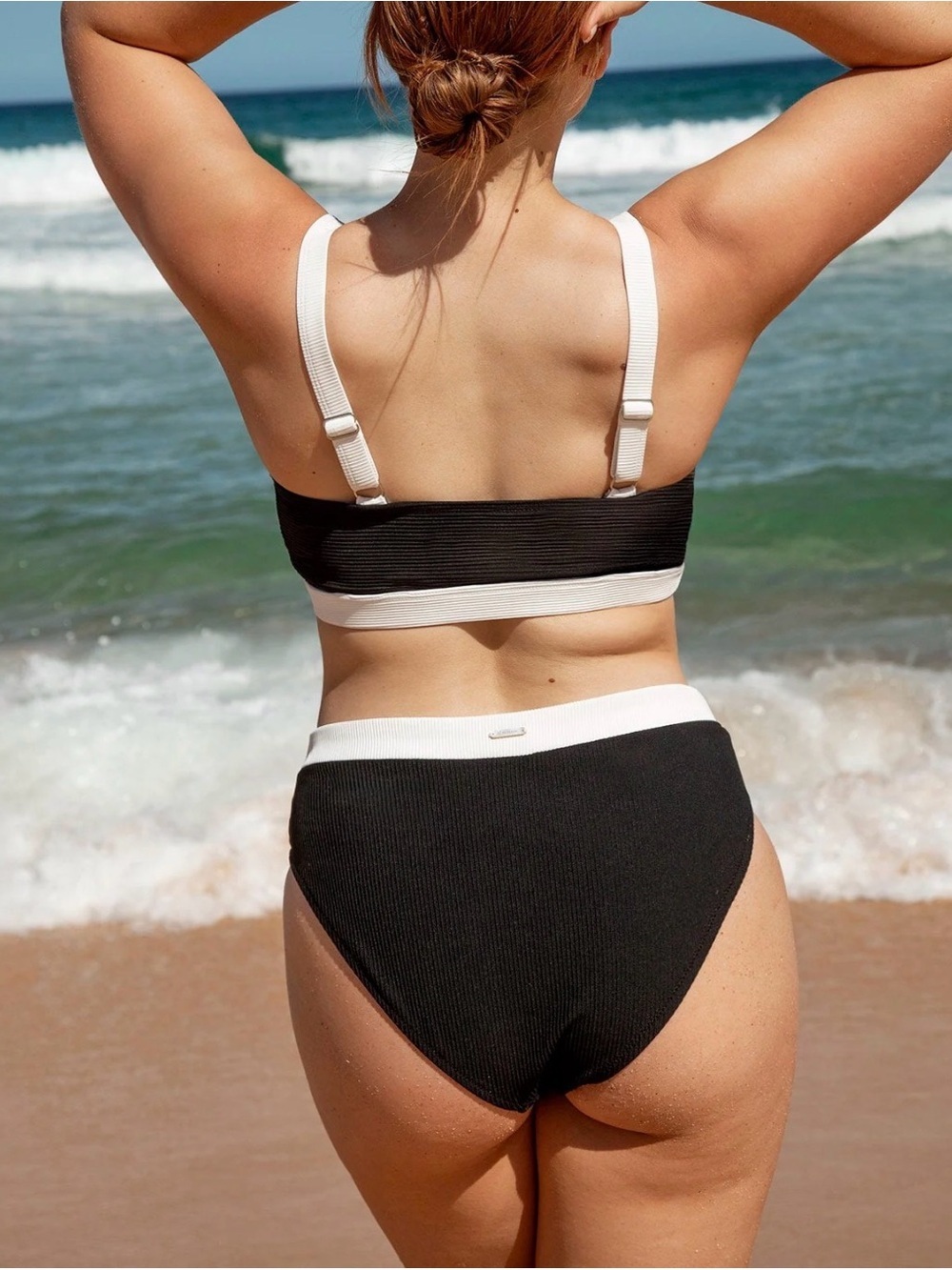 Berlook, NWT, Ribbed Scoop Bikini Set in Black and White - Women's Swim - Picture 3 of 3